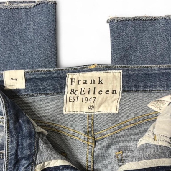 Frank & Eileen Derry Jeans size 27 Light blue wash Straight Legs - Picture 2 of 4